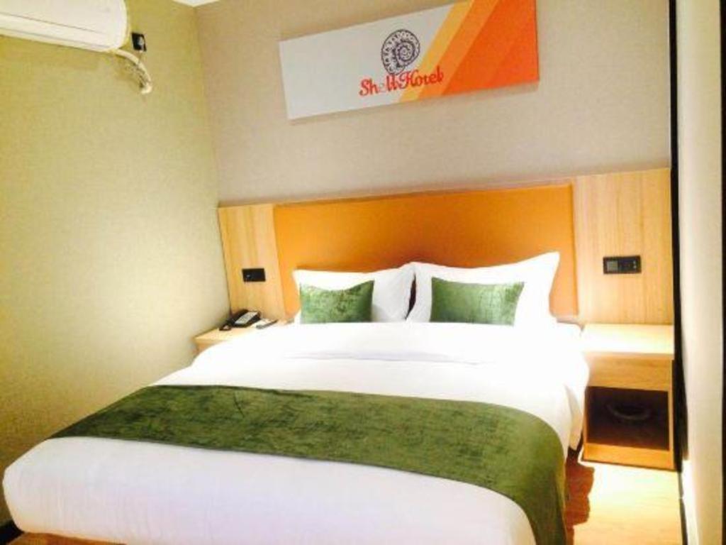 Hotel Shell Shnaghai Beiqiao Metro Station