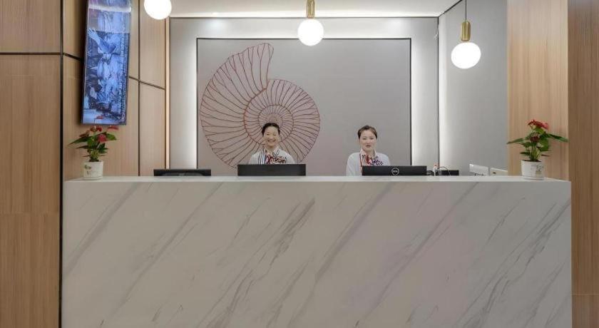 Hotel Shell Shnaghai Beiqiao Metro Station Shanghai